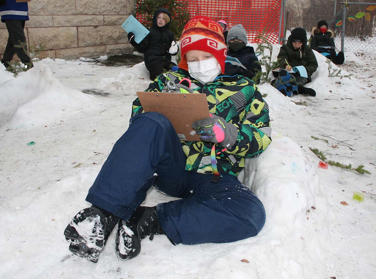 ae657ce2-8b24-4f46-b925-21574f64a939_Laura%20Secord%20Outdoor%20Classroom%203.jpg